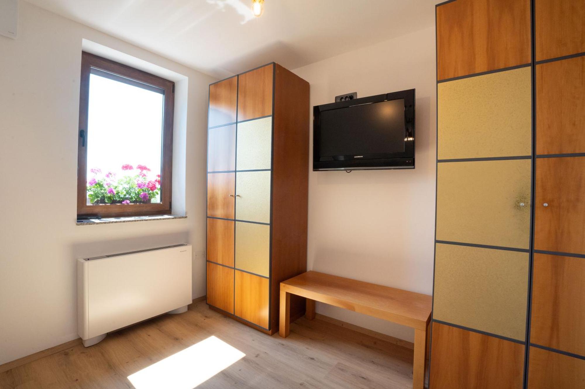 Aparthotel Hom At Vintgar Zgornje Gorje Oda fotoğraf