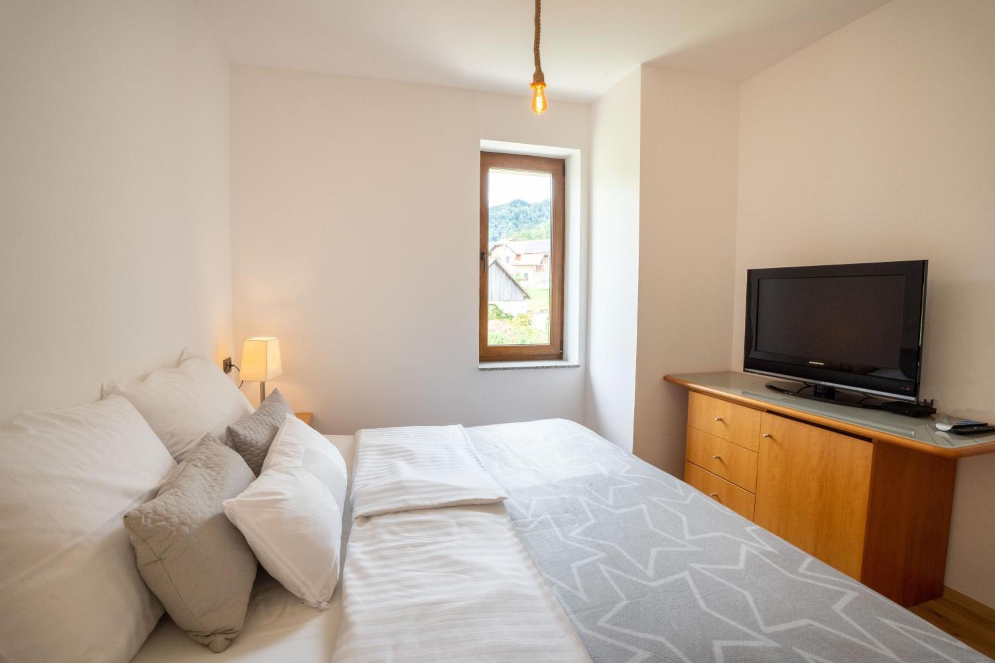 Aparthotel Hom At Vintgar Zgornje Gorje Oda fotoğraf